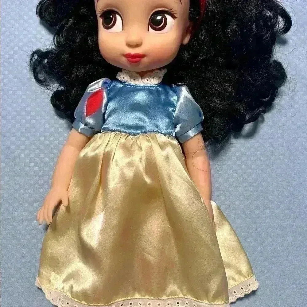 Disney Animators Snow White Doll